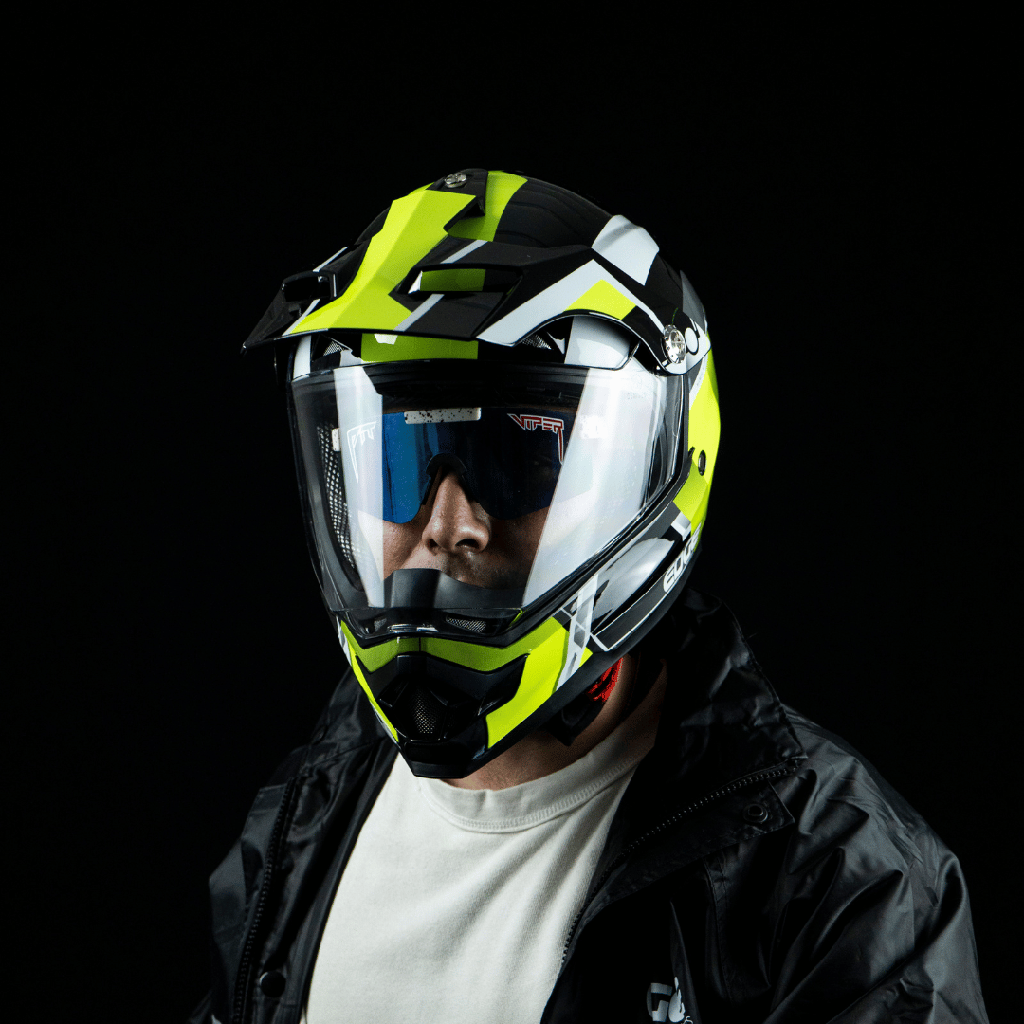 CASCO K4 NEGRO AMARILLO NEON BRILLANTE XL